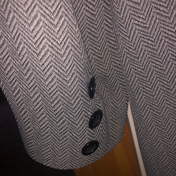 Striped Femme De Carriere blazer - Picture 3 of 4